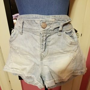 Daisy duke shorts,  distressed